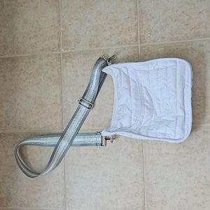Ahdorned Puffy Sport White Bag with Silver Metalic Strap
